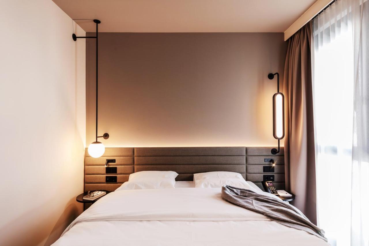 Standard King Room,1314138946:JPEG